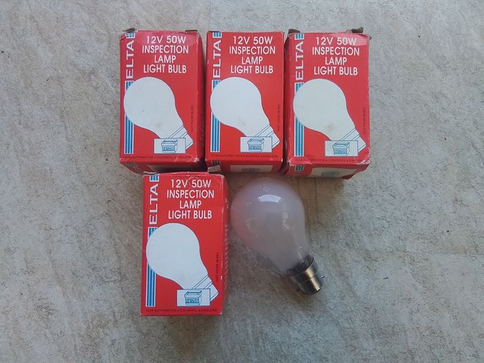 4. 12Volt Inspection lamp bulbs.