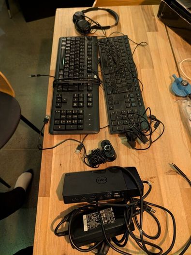 Keyboards, headset, webcams and docking station