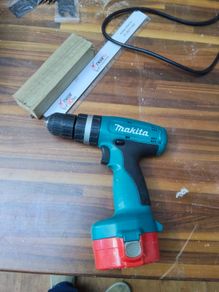 Makita Screw Guns plus charger