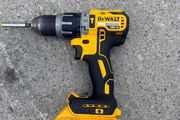 Dewalt drill an battery