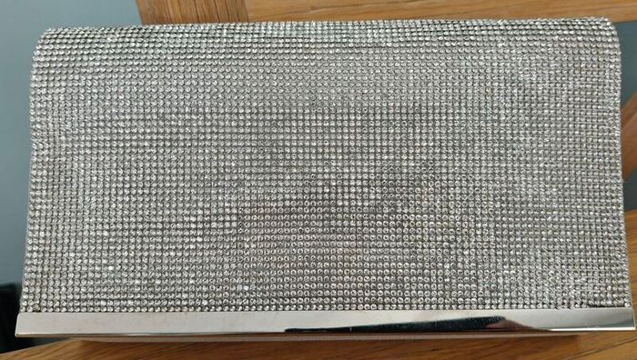 Ladies Silver Clutch Bag - Evening Bag - Purse Handbag With Detachable Chain Strap