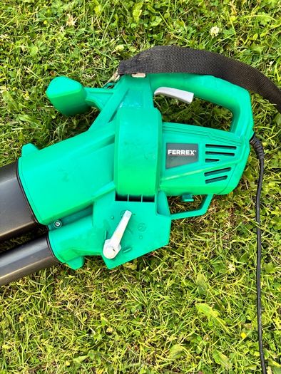 Ferrex Leaf Blower (Vacuum also but bag is damaged)