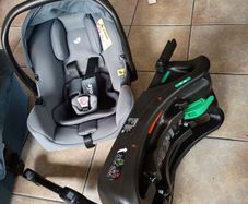 Baby car seat with iso fix