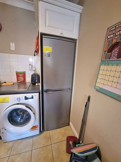 Hotpoint Fridge Freezer Silver Fully Working Quick Sale