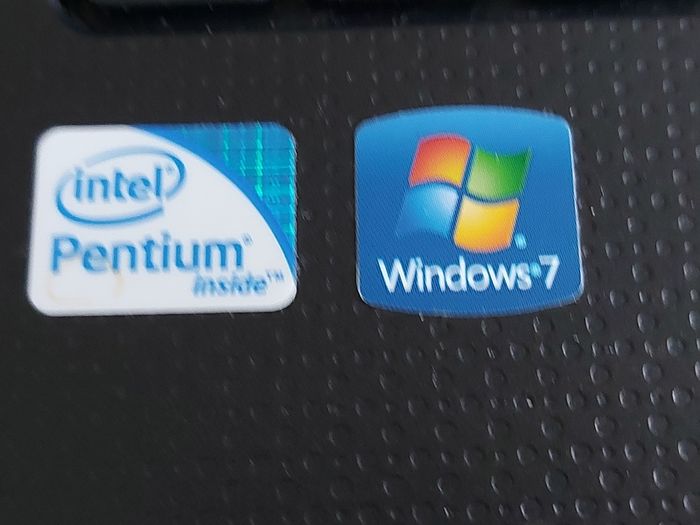 emachines E732 Series 15. inch Laptop, Model ZRDB, Intel Pentium CPU P6200, 2.13GHz, 3GB Ram, 218GB SSD, Windows 7, 64bit, Firefox, Opera, Chrome and VLC