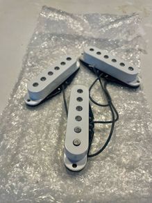 Squier Affinity Pickups SSS (original stock)