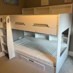 Bunk bed