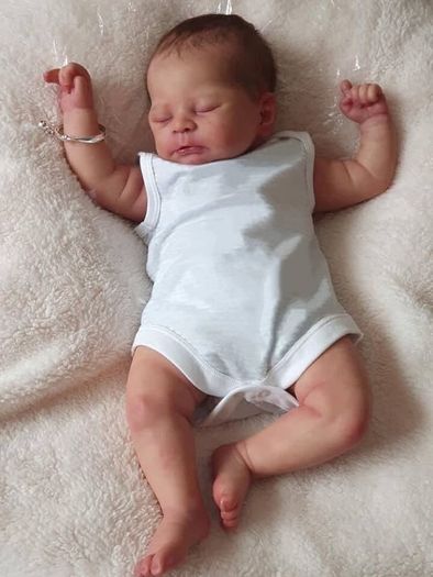 Reborn Baby Dolls That Look Real 21 Inch Sleeping Newborn Baby Boy Soft Silicone Vinyl Lifelike Baby Dolls with Pacifier+Bottle