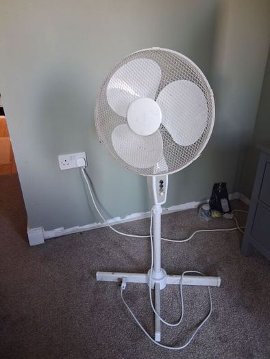 Free floor fan
