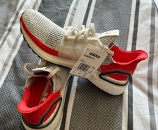 adidas Ultraboost 19