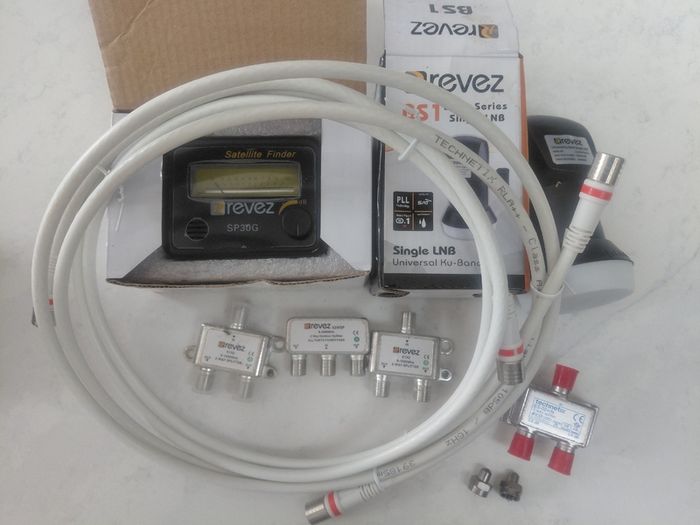 Satellite finder equipment