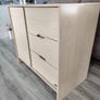 Beautiful chest of drawers/changing unit Image 4
