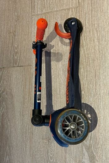 Foldable mini micro scooter