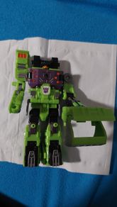 Transformer / toy / combiner