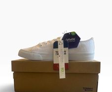 Tommy Hilfiger white canvas trainers