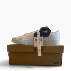 Tommy Hilfiger white canvas trainers