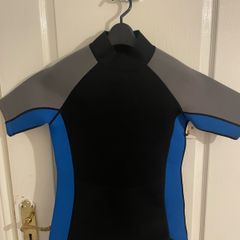 wetsuit size  33-34"