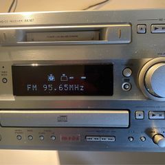 Hitachi MD/CD/radio Receiver AX-M7  Mini Disc CD Receiver Tuner for rapair