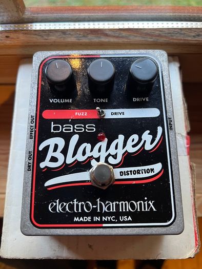 EHX Bass Blogger