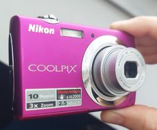 Nikon Coolpix S220 Y2K Retro Digital Camera