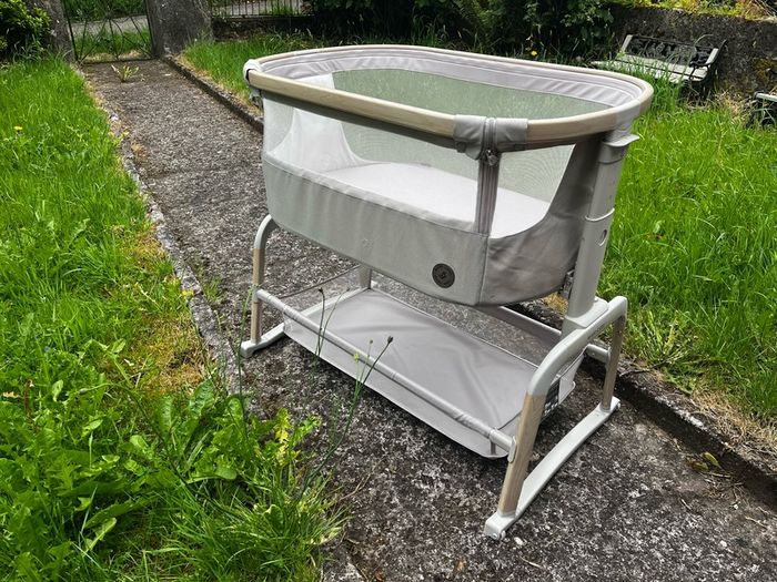 Maxi-Cosi Iora Air Co-Sleeper