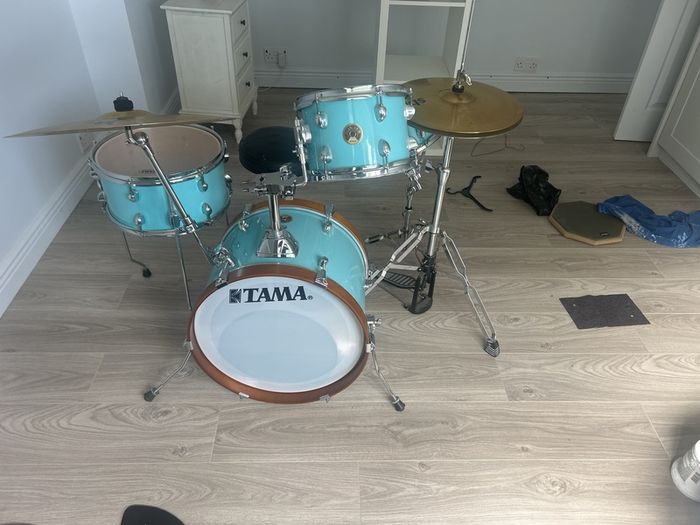 Tama Drumkit.