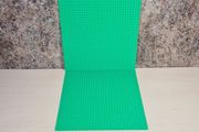 2 x LEGO base plates GREEN 32 X 32