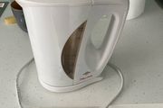 White Aquamark kettle
