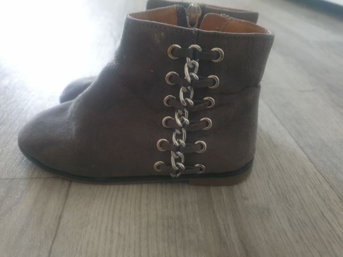 Girl River island chain boots 24 uk7