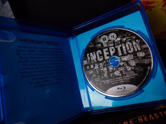 Inception ! Blu-ray ! by Christopher Nolan ! 2010 ! Sci-Fi ! Leonardo DiCaprio !
