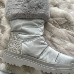 Guess Winter Snow Boots