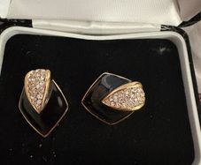 vintage clip on earrings