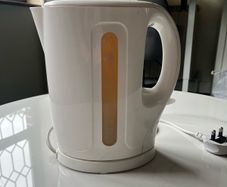 White Kettle