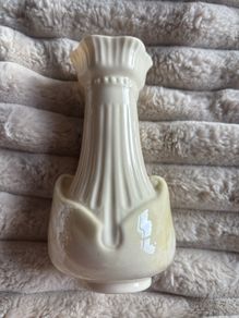Vintage Belleek Ireland Moore Tulip Vase - 6th Green Mark (1965-1980)