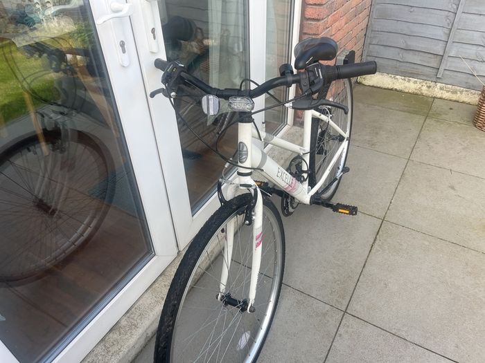 Lady Bike Bicykle Apollo Halfords