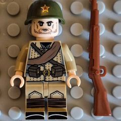 Lego compatible, military figures, soviet russian infantry. 15 figures plus rifles.