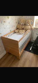 Baby/ Toddler Cot Bed