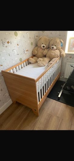 Baby/ Toddler Cot Bed