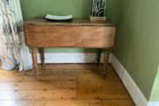 Dropleaf pine table