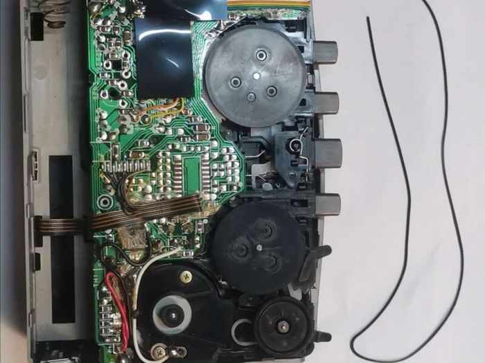 AIWA HS-GS242 Cassette Walkman Player