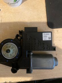 Vw T5 window motor drivers side