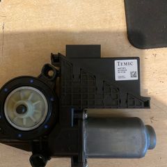Vw T5 window motor drivers side