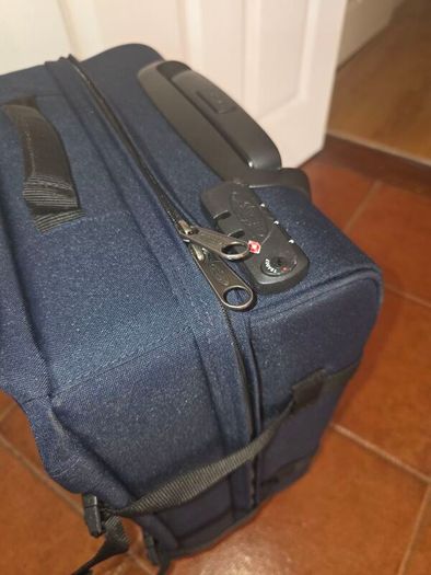 Cabin suitcase