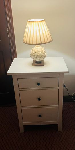 Bedside lockers