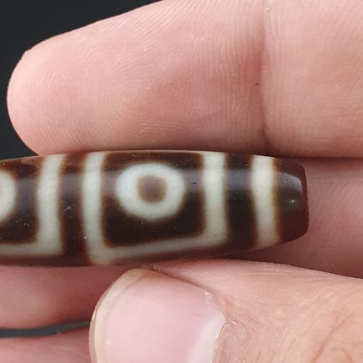Antique Himalayan Tibetan 4 Eyes Agate Dzi Bead Amulet