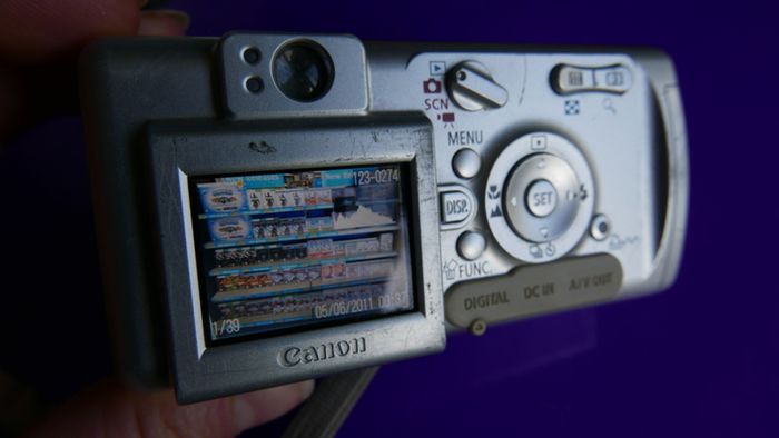 Canon PowerShot A400 Ai AF Digital Camera 3.2 Megapixel 2.2x Optical Zoom Worker