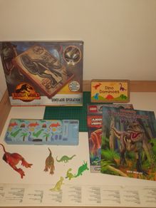Dinosaur Activity & Toy Lot 12e