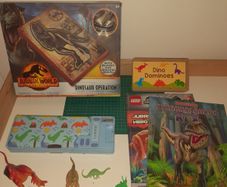 Dinosaur Activity & Toy Lot 12e