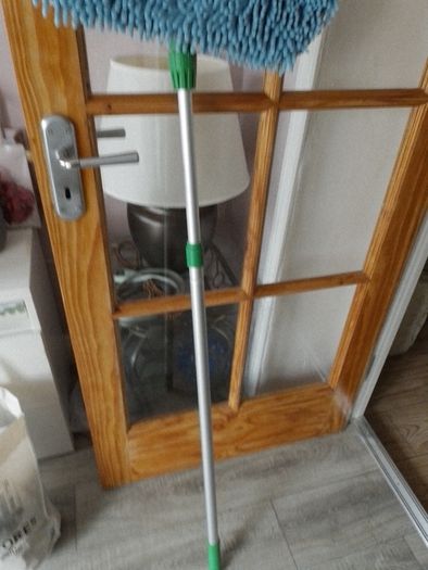 Floor cleaning
