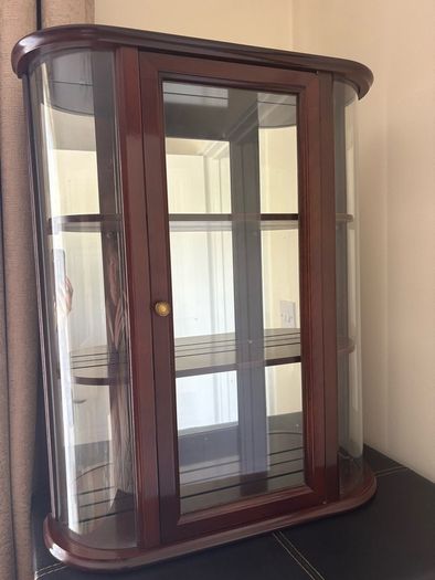 Vintage The Bombay Company Mirrored Curved Glass Wood Curio Cabinet